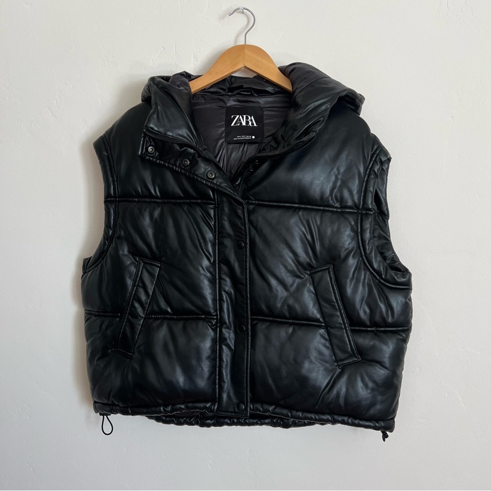 Zara Black Quilted Faux-Leather Puffer Vest - Picture 5 of 11